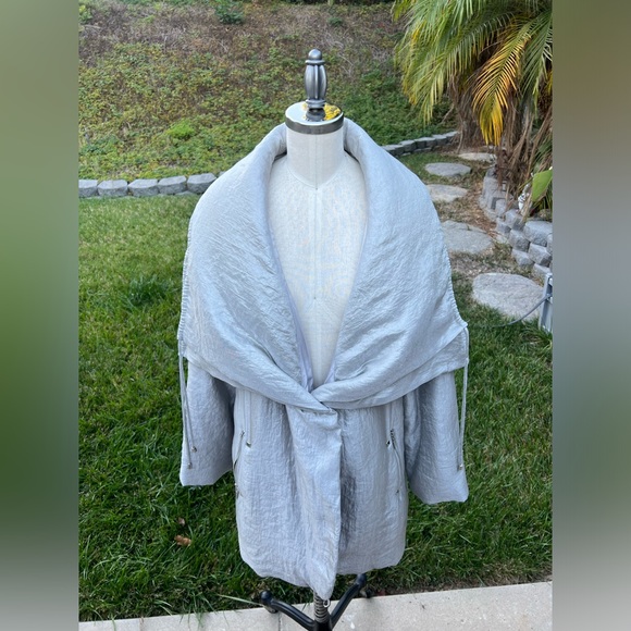 Chico’s Silver Oversized Puffer Jacket - Picture 1 of 8
